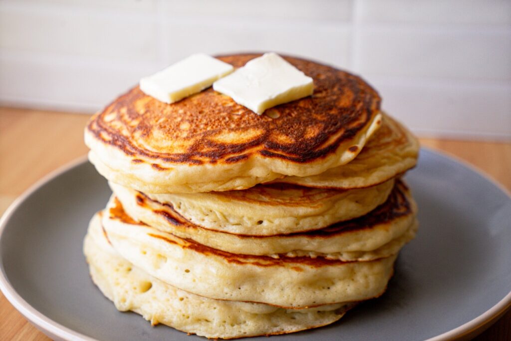 Overnight Sourdough discard ricotta pancakes